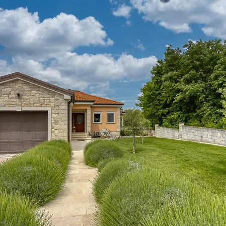 Villa Ravina Radmani